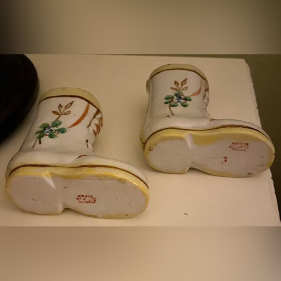 Rare Vintage (1945-1951) Made in Occupied Japan Porcelain Flowered Booties - Picture 6 of 7